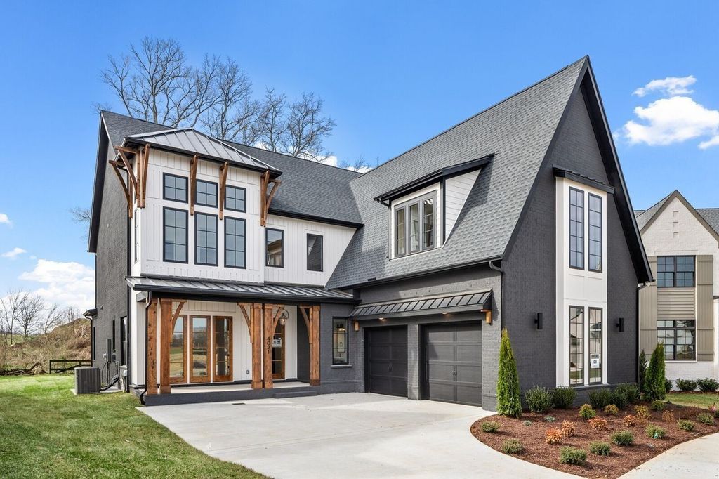 5600 Blaze Way, Franklin