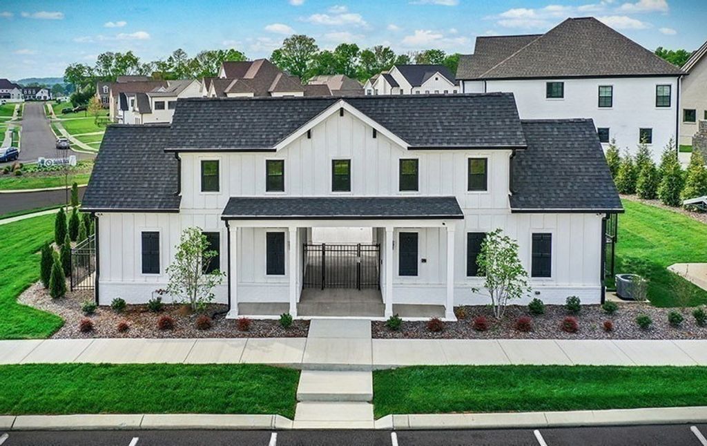 1425 Round Hill Lane, Spring Hill