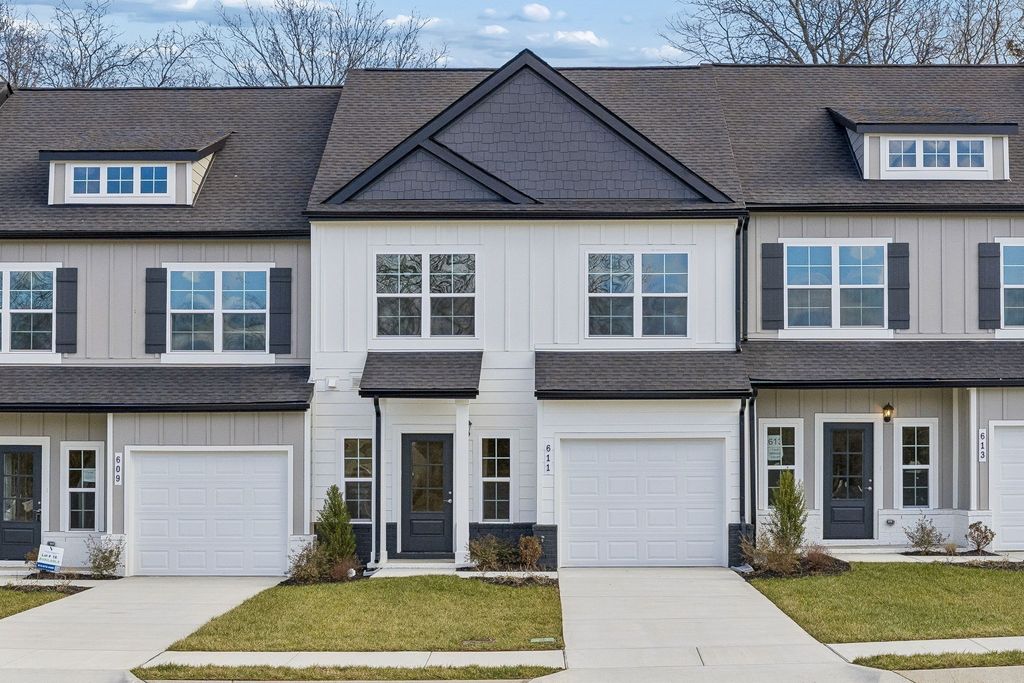 609 Tulip Springs Ct, Hermitage