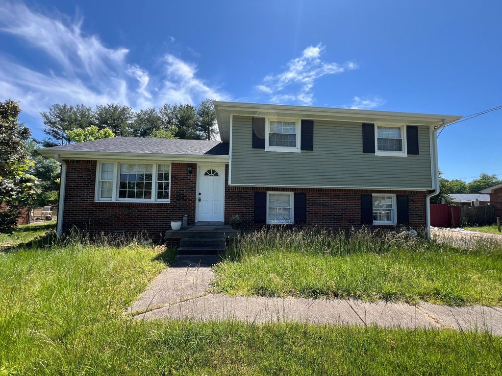 307 Dale Ter, Clarksville
