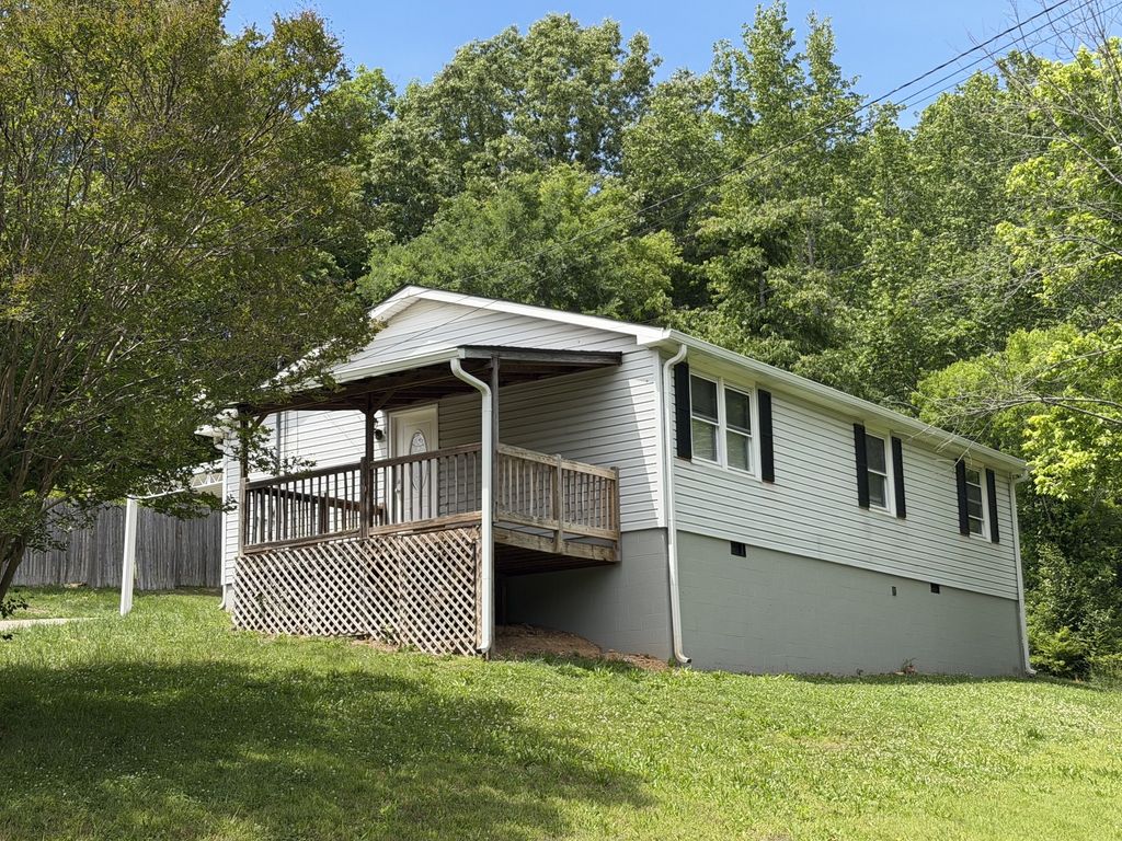 103 Annette Dr, Ashland City
