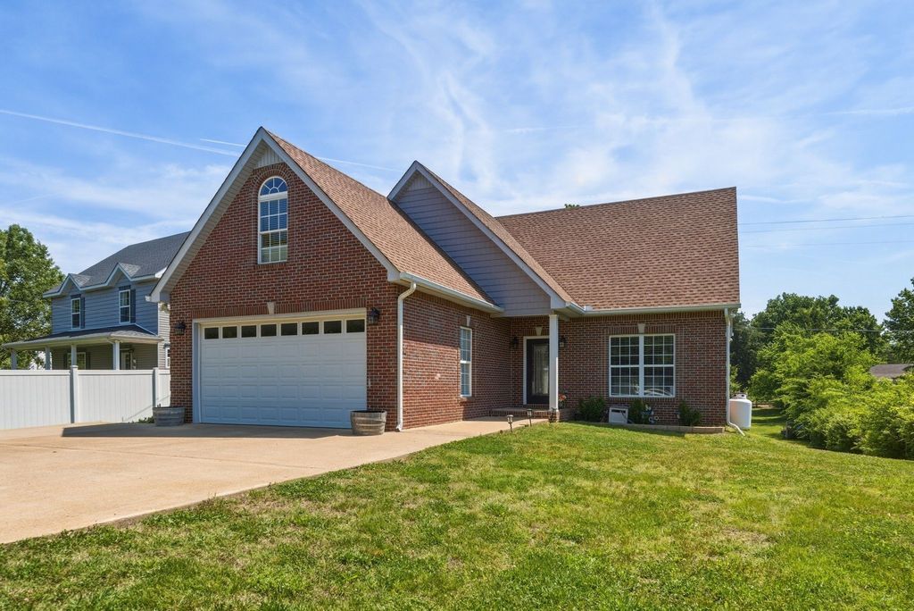 13535 Versailles Rd, Rockvale