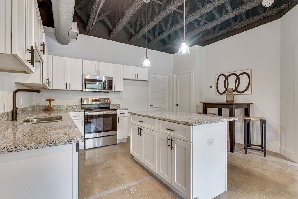 295 Plus Park Blvd 113, Nashville