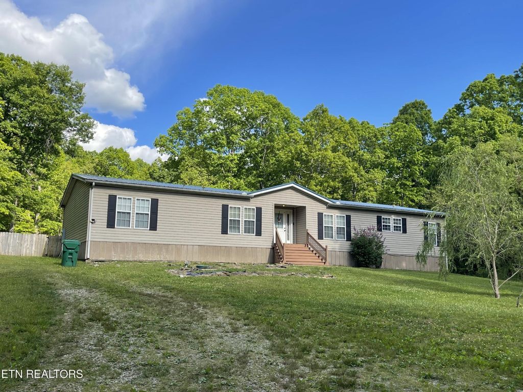 133 Thompson Rd, Crossville