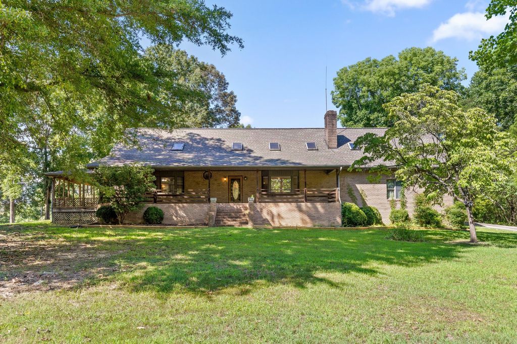 2401 Igou Ferry Road, Soddy Daisy