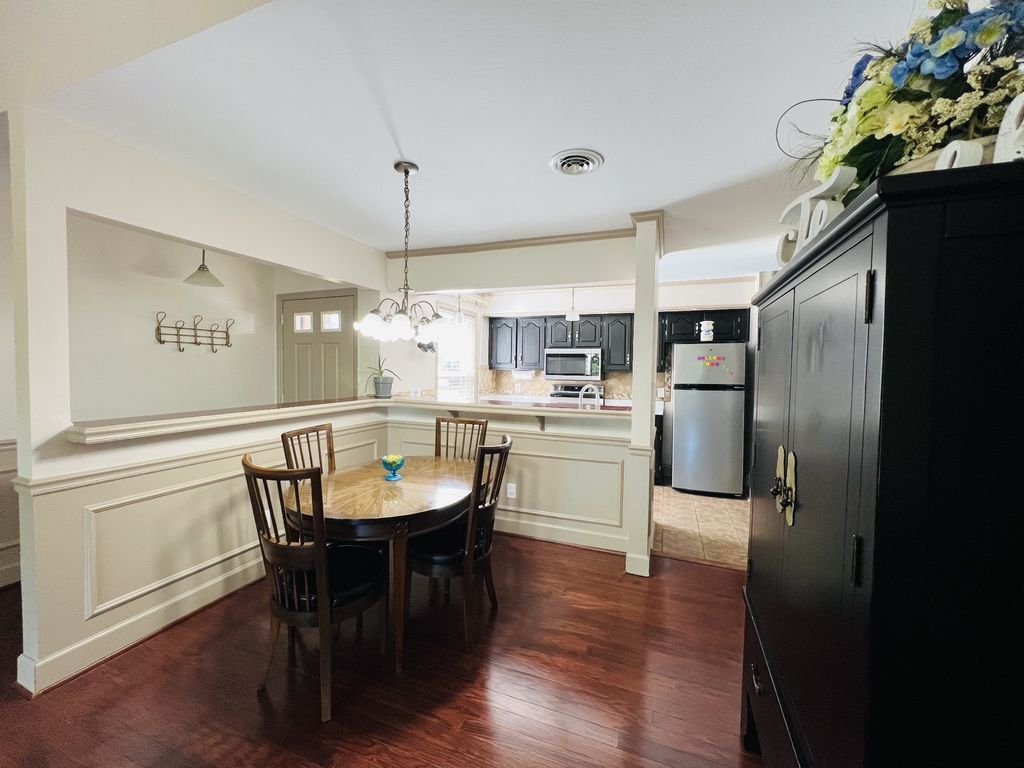 207 Village Cir W 207, Dickson