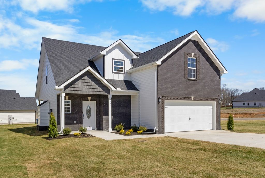 2531 Rafiki Dr, Clarksville