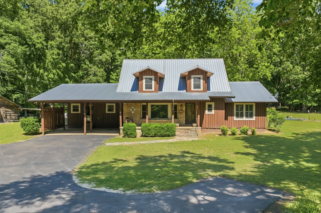 8932 Mount Carmel Rd, Decaturville