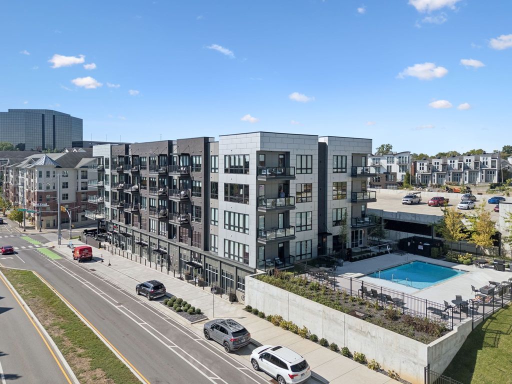 303 31st Avenue N 304, Nashville