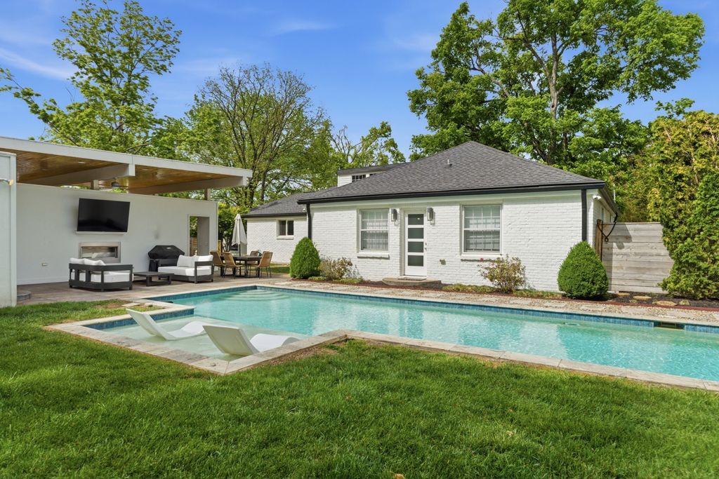 2833 Sugar Tree Rd, Nashville