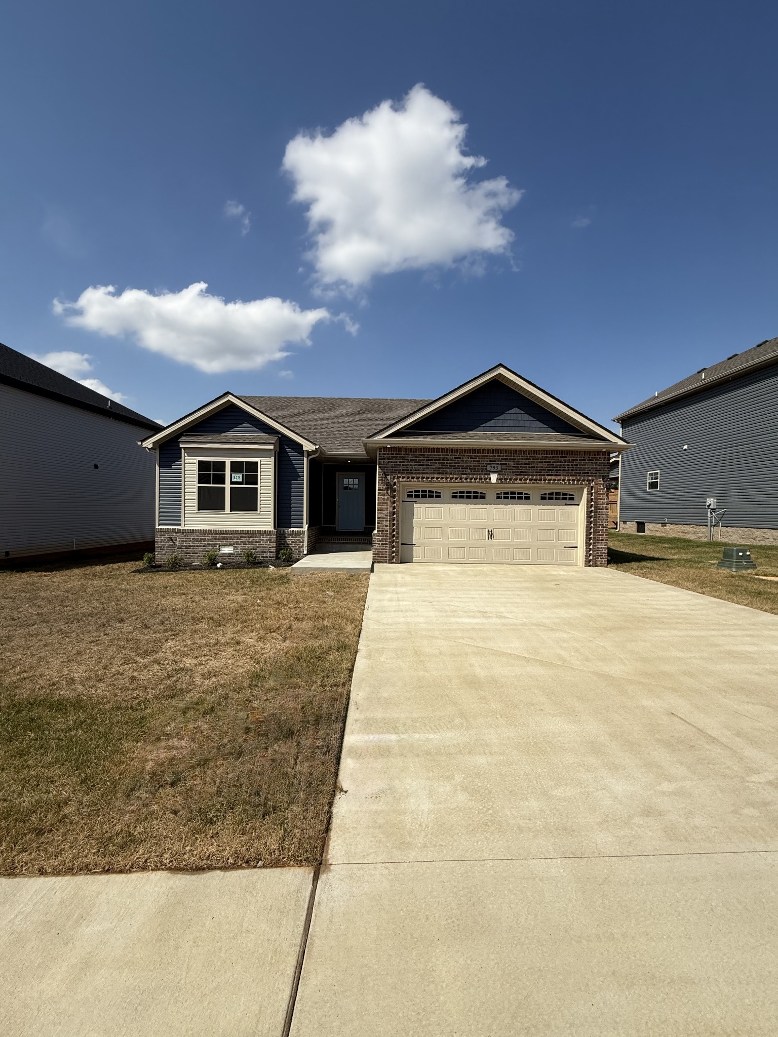 Photo of Listing #3211610