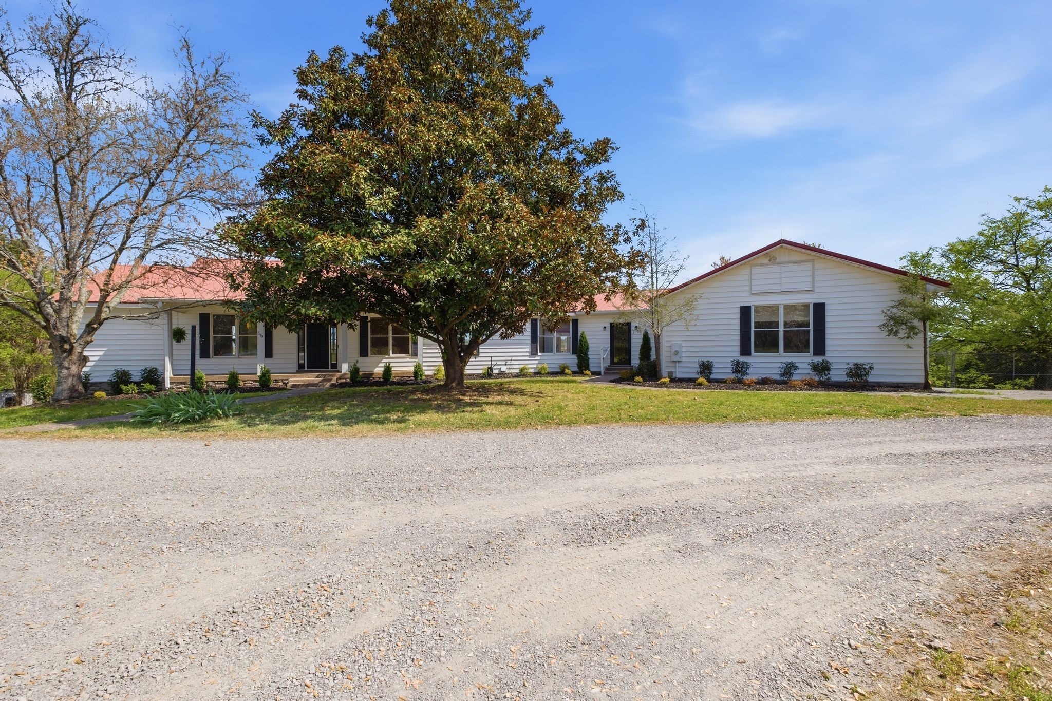 Photo of Listing #3211778