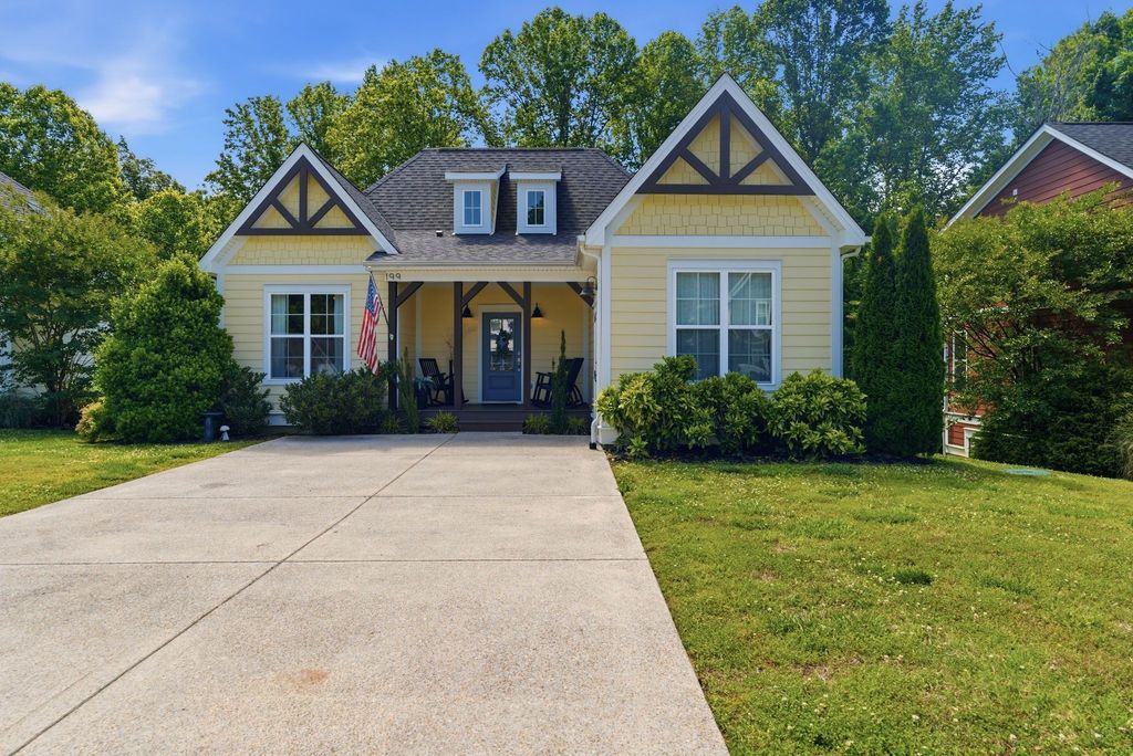 199 Evans Dr, Tullahoma