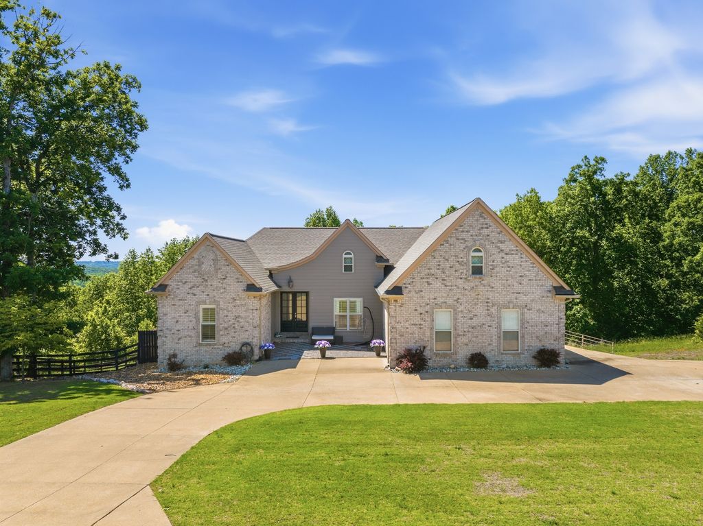 300 Rivers Edge Dr, Bath Springs