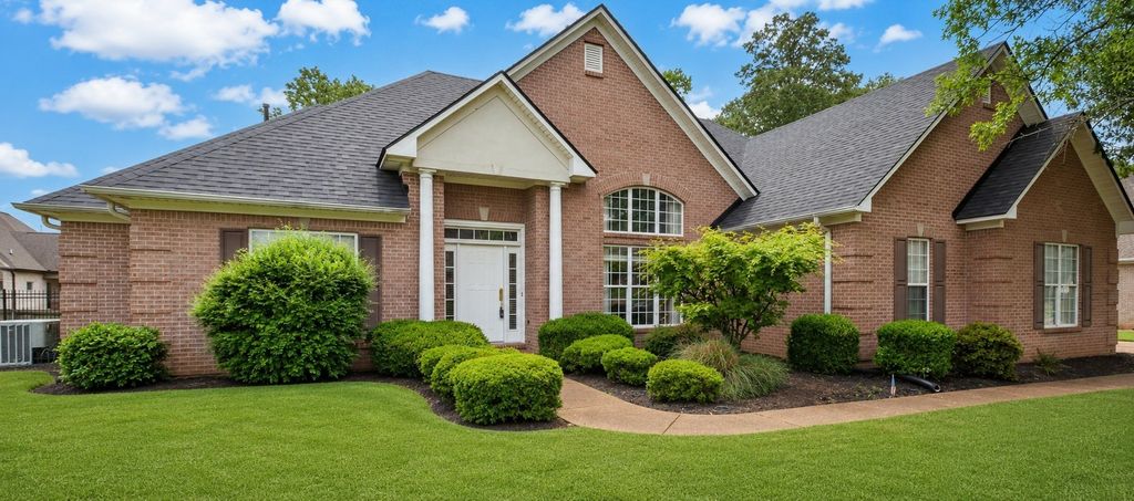 14 Brookhollow Cv, Jackson