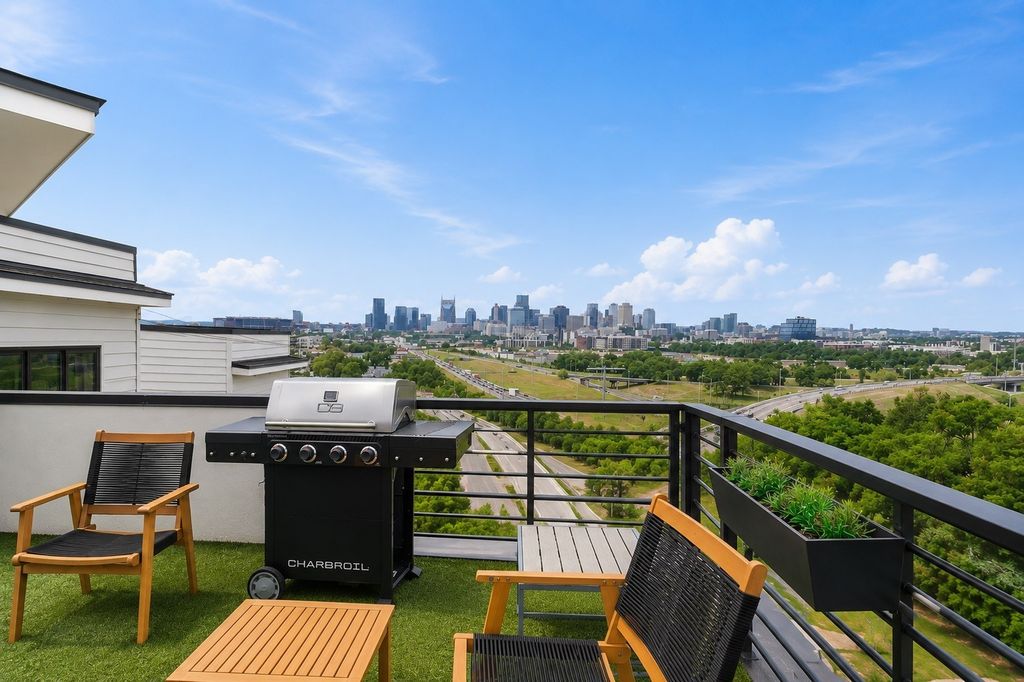1085 Whites Creek Pike, Nashville