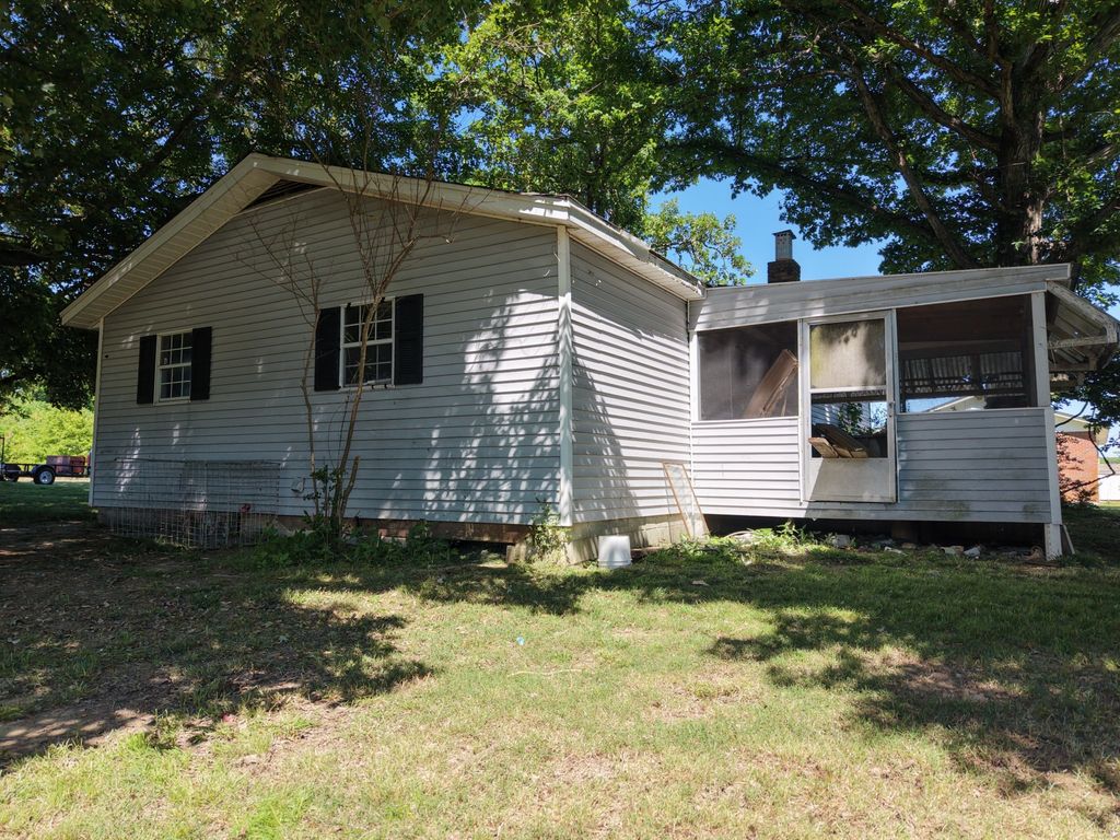 2040 Collinwood Hwy, Collinwood