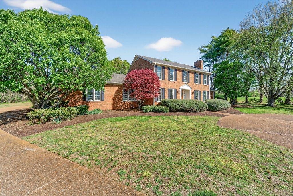 1553 N Main St, Mount Pleasant