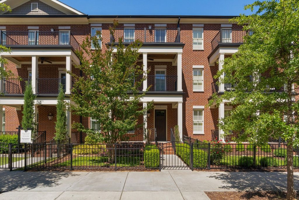 247 Walnut Street, Chattanooga
