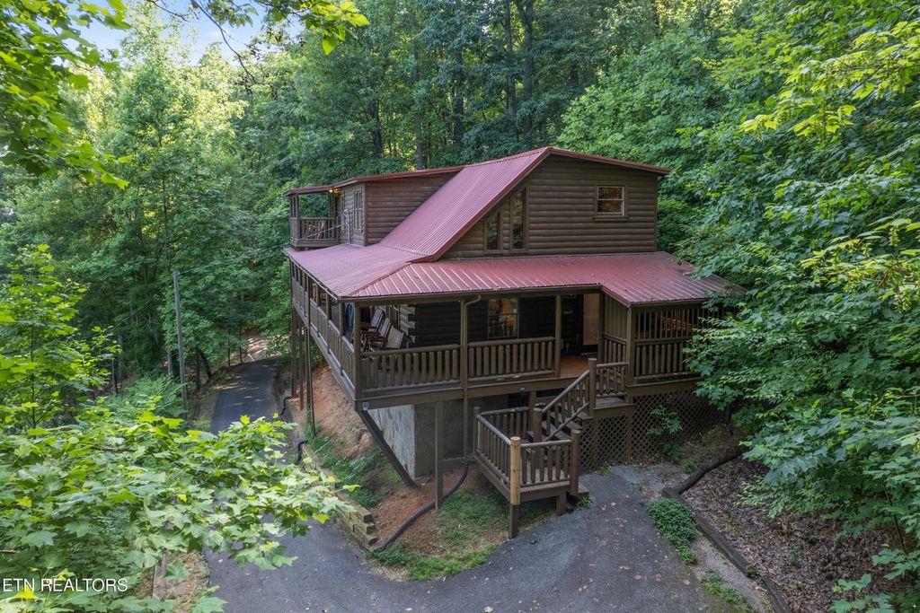 1930 Orchard Drive, Sevierville