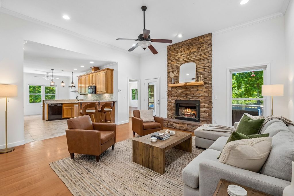 314 Ginger Dr, Dover