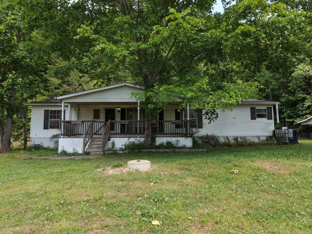 1720 Bear Creek Rd, Collinwood