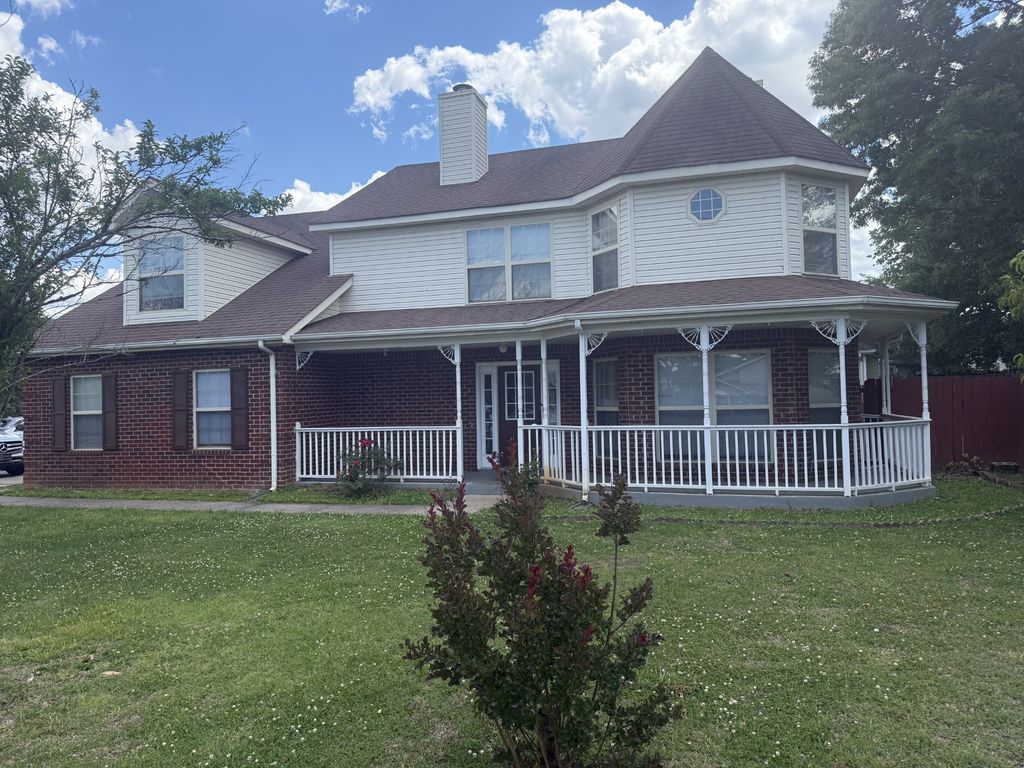 5453 Hickory Woods Dr, Antioch