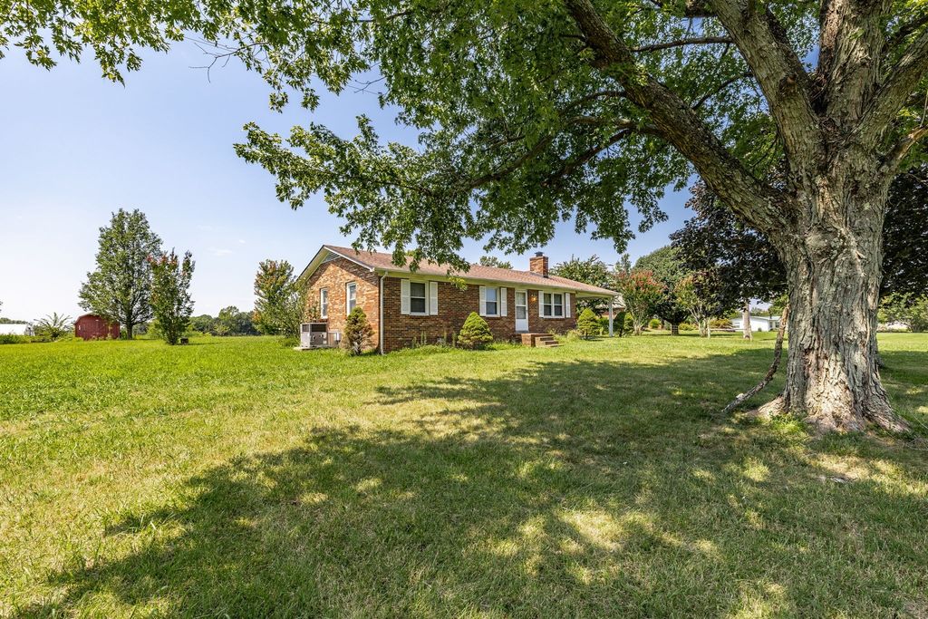241 Corinth Rd, Portland