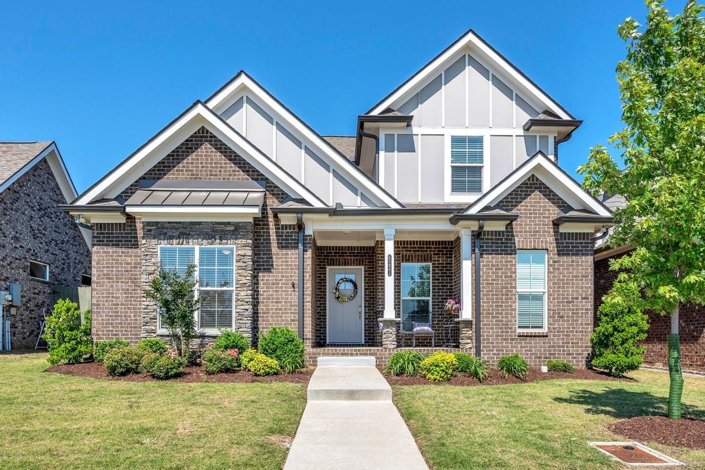 6221 Crawford Drive, Hermitage