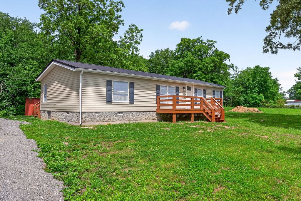 1437 Jefferson Rd, Smithville