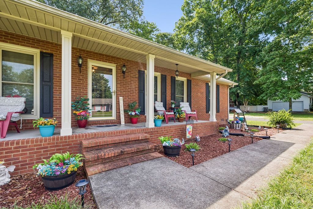 2117 Safe Haven Cir, Estill Springs
