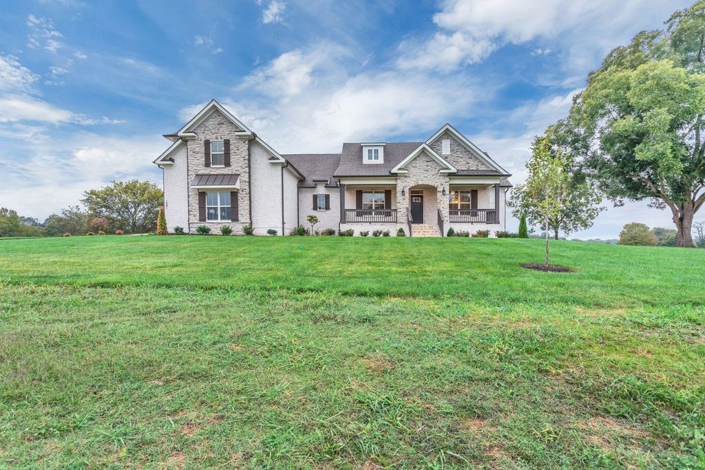 1629 John Sharp Rd, Spring Hill