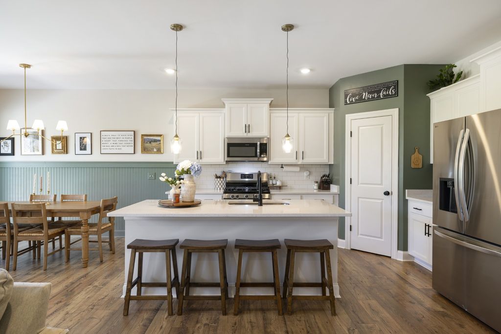 135 John T Alexander Blvd, Hendersonville