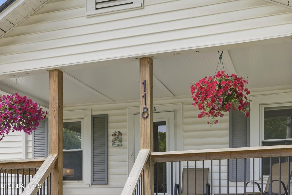 118 Woody Ave, Harriman