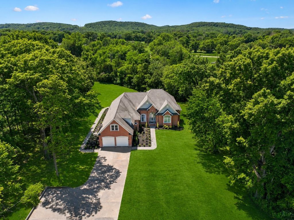 250 Bonwood Dr, Murfreesboro