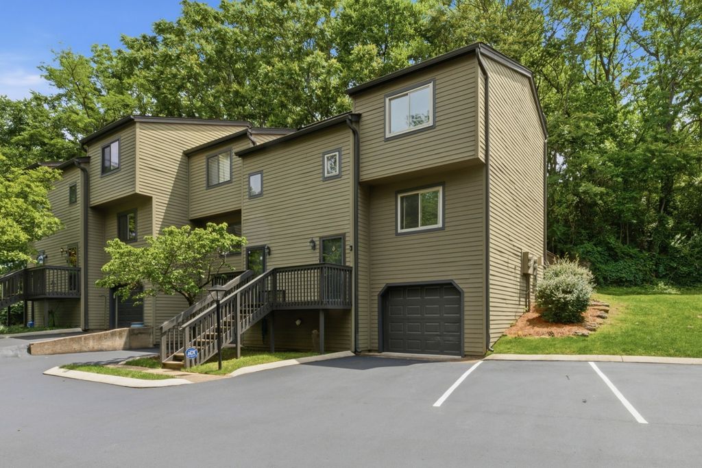 256 Summit Ridge Drive, Nashville