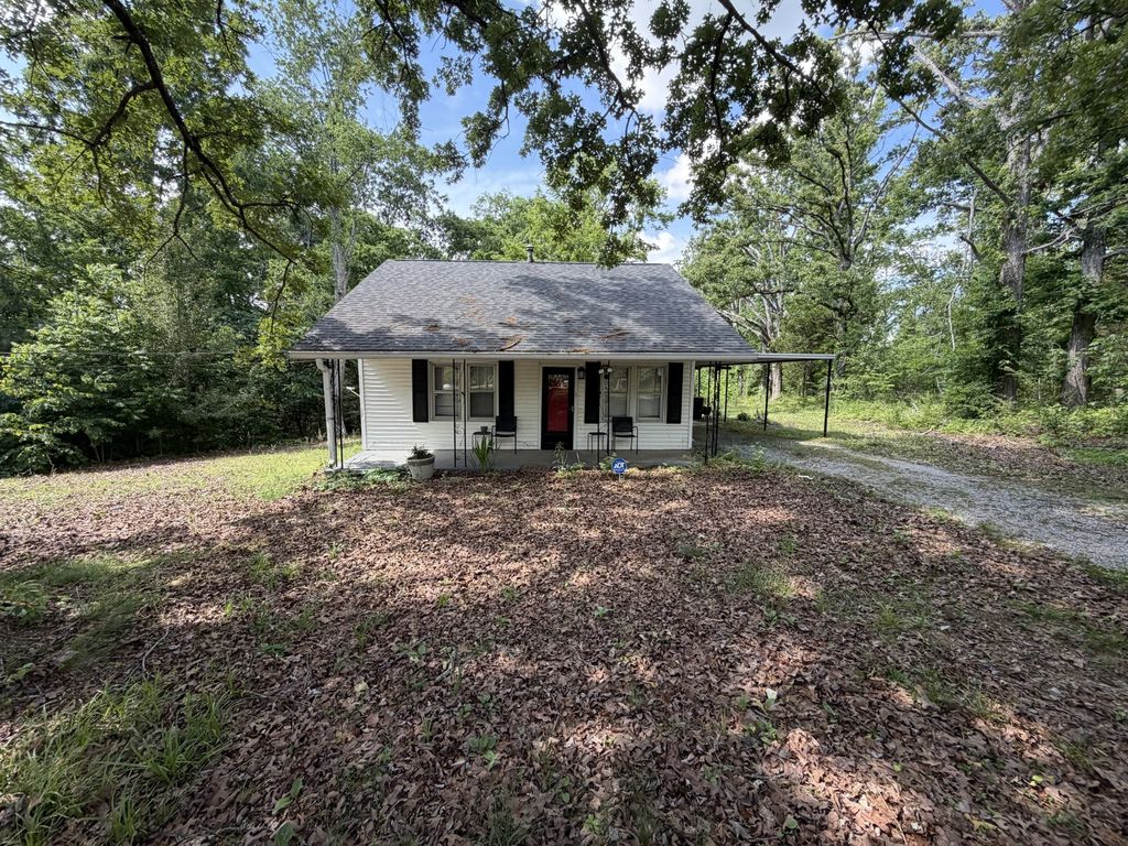 970 Yellow Creek Rd, Dickson