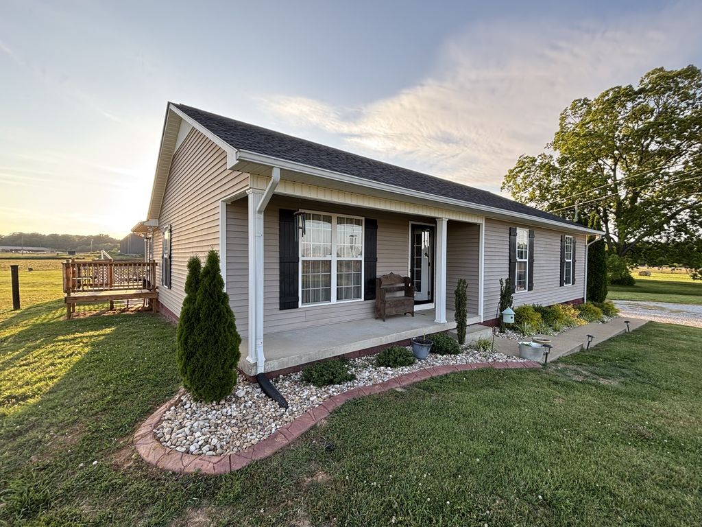 479 Wesley Chapel Rd, Lawrenceburg