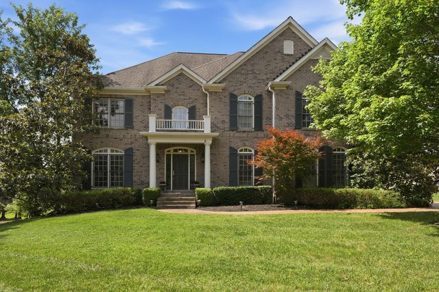 13 Ironwood Ln, Brentwood