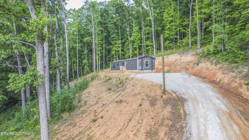 237 Johnson Valley Rd, Philadelphia