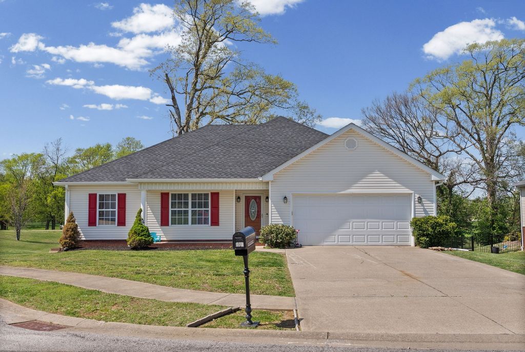 107 Lurlington Ct, Hopkinsville