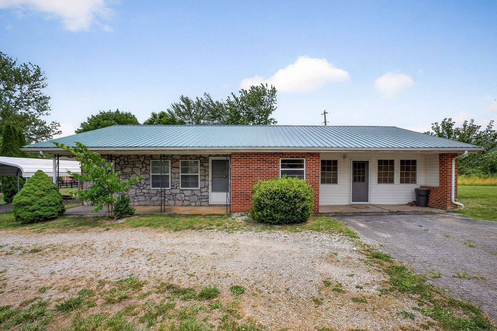 1372 Jamestown Hwy, Livingston