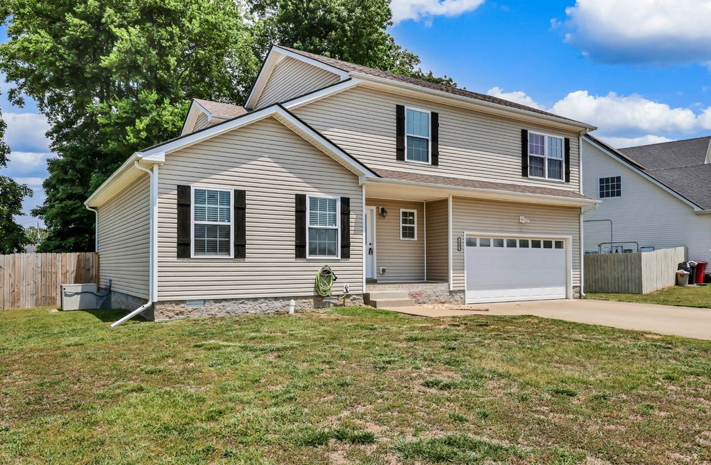 1393 Scrub Oak Dr, Clarksville