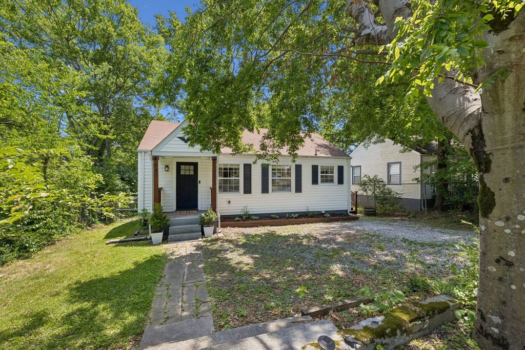 747 Oakdell Ave, Madison