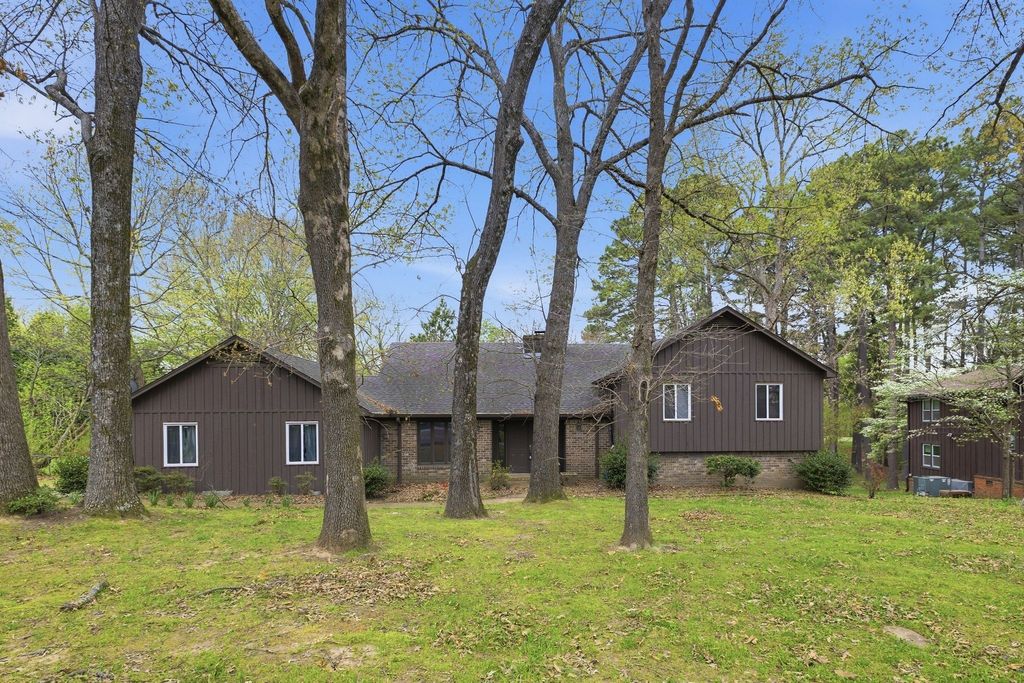31 Colonial Cv, Jackson