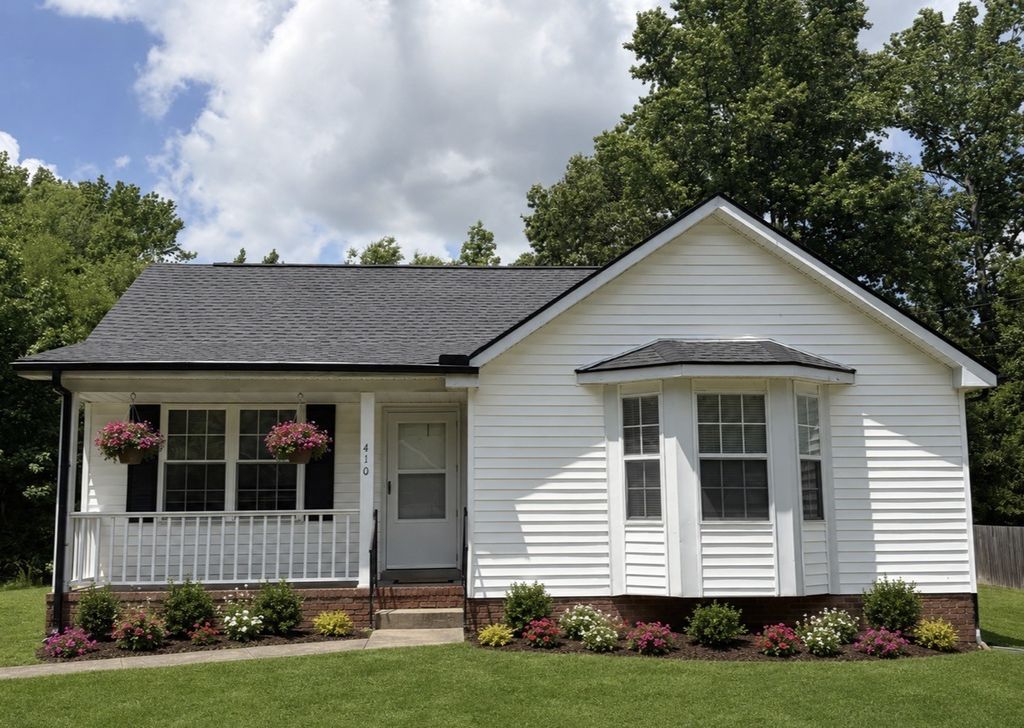 410 Roselawn Dr, Clarksville