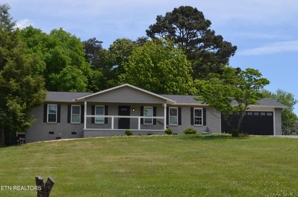 3212 Boomerang Lane, Knoxville