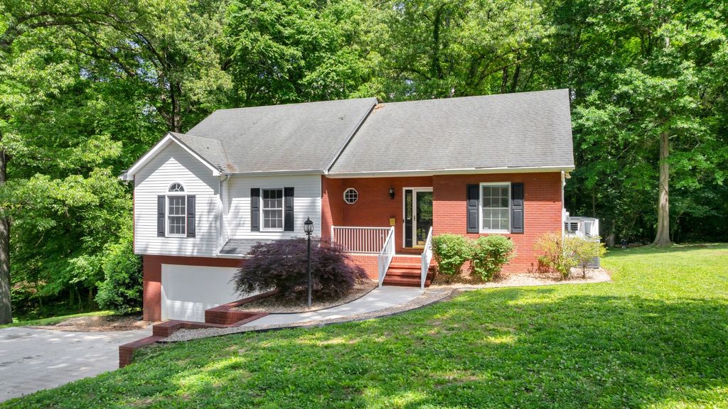 301 Mckinney St, Estill Springs