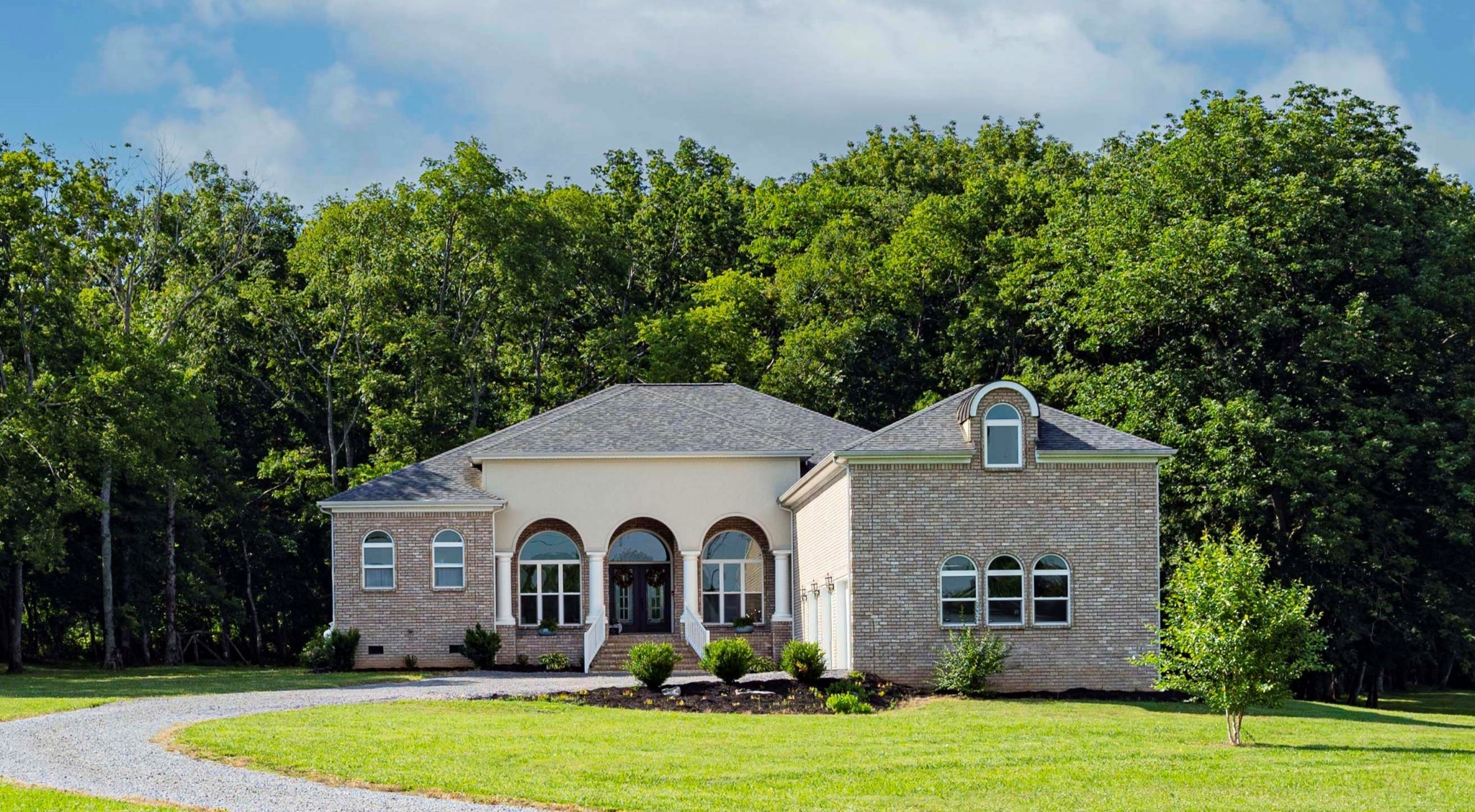 Photo of Listing #3217361