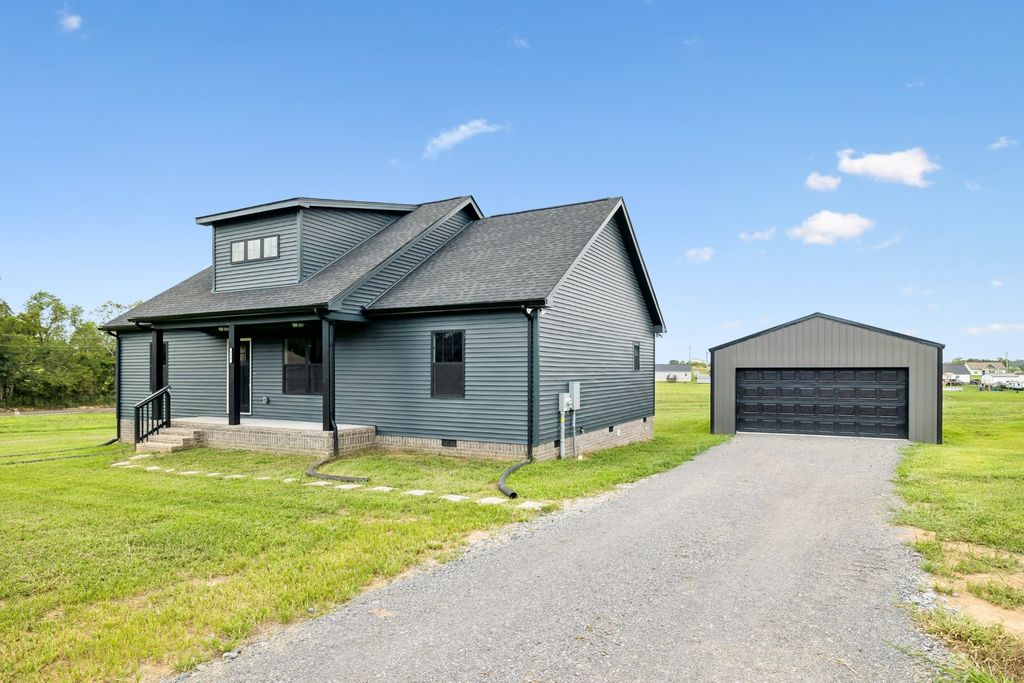 113 Magnolia Springs Way, Lafayette